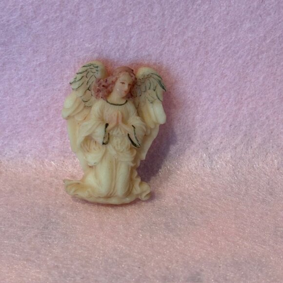 Roman Jewelry - Vintage Roman Angel Praying Pin Brooch 1994